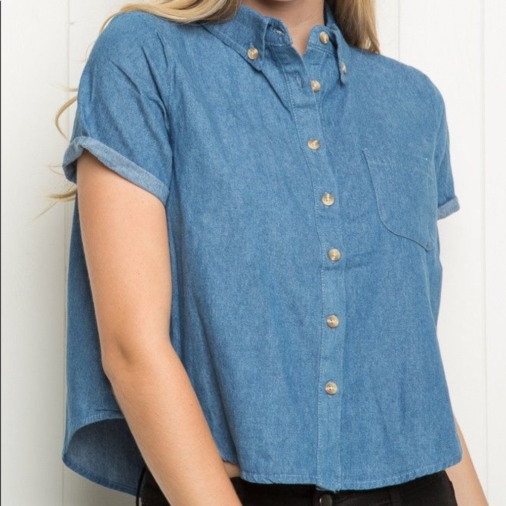 BRANDY MELVILLE DENIM SHIRT 💙